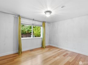 6006 105th Ave NE, Kirkland WA 98033