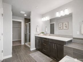 20702 93rd Place S 3, Kent WA 98031