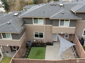 20702 93rd Place S 3, Kent WA 98031