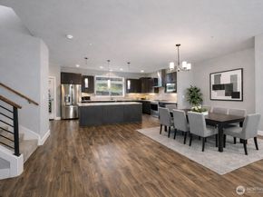 20702 93rd Place S 3, Kent WA 98031