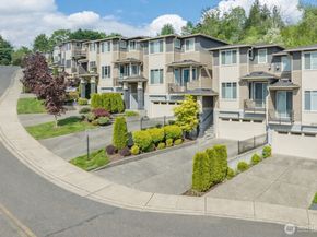 20702 93rd Place S 3, Kent WA 98031