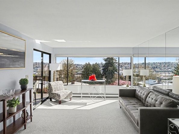 3601 24th Avenue W 306, Seattle WA 98199