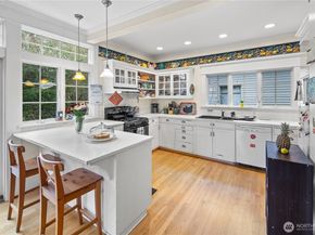 4616 Meridian Avenue N, Seattle WA 98103