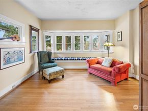 4616 Meridian Avenue N, Seattle WA 98103