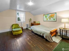 4616 Meridian Avenue N, Seattle WA 98103