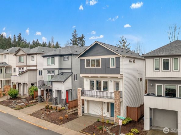 309 207th Place SE, Bothell WA 98012
