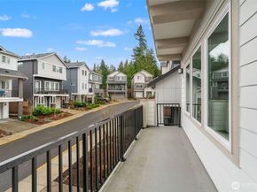 309 207th Place SE, Bothell WA 98012