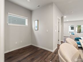 309 207th Place SE, Bothell WA 98012