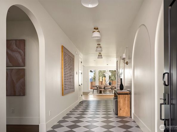 5117 107th Lane NE, Kirkland WA 98033