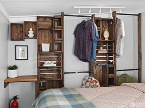 1080 W Ewing Street E5, Seattle WA 98119