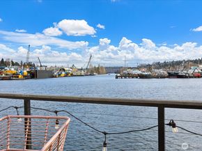 1080 W Ewing Street E5, Seattle WA 98119