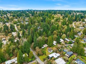 9229 45th Avenue NE, Seattle WA 98115