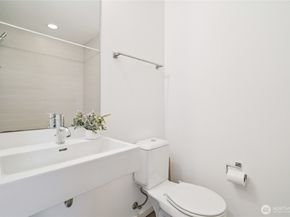 1321 S State Street C, Seattle WA 98144