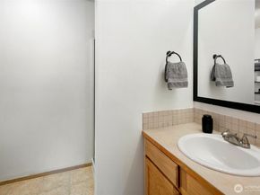 11915 Roseberg Avenue S 309, Seattle WA 98168