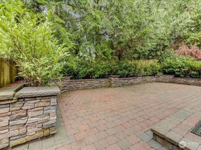 2462 172 Avenue NE, Redmond WA 98052