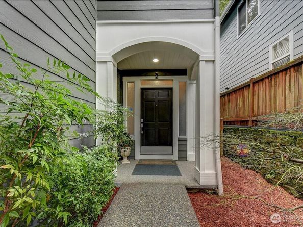 2462 172 Avenue NE, Redmond WA 98052