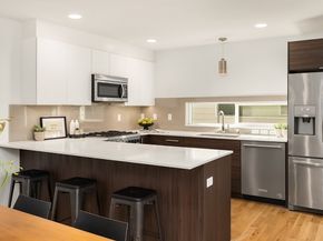 2455 Wickstrom Place SW, Seattle WA 98116