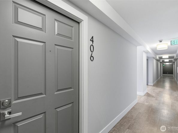 15020 Bothell Way NE 406, Lake Forest Park WA 98155