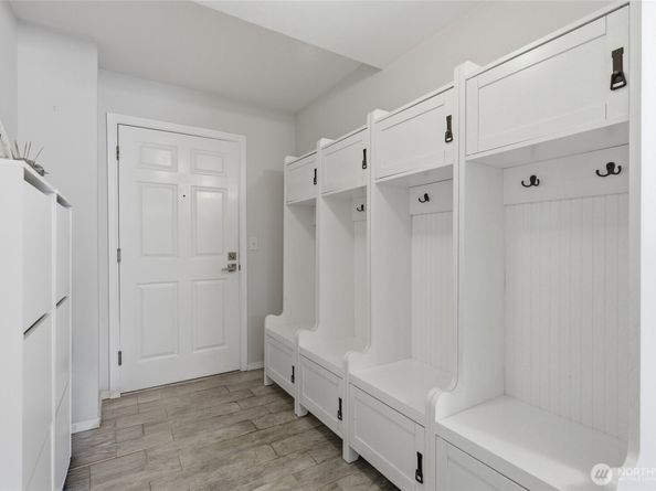 15020 Bothell Way NE 406, Lake Forest Park WA 98155