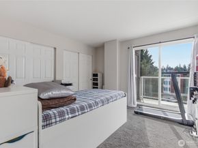 15020 Bothell Way NE 406, Lake Forest Park WA 98155