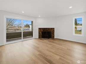 3233 NE 12th Street 201, Renton WA 98056