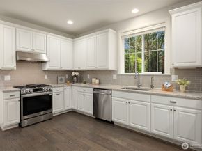 11496 158th Avenue NE, Redmond WA 98052