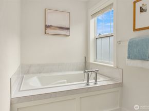 11496 158th Avenue NE, Redmond WA 98052