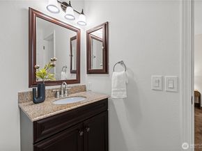 10317 NE 123rd Place, Kirkland WA 98034