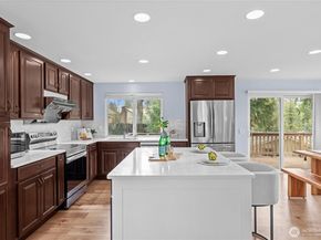 10317 NE 123rd Place, Kirkland WA 98034