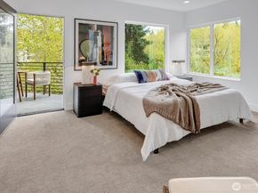 417 102nd Avenue SE, Bellevue WA 98004