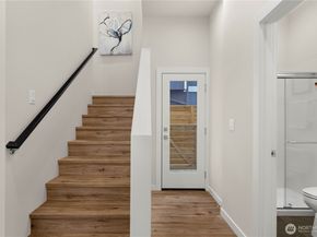 9518 Interlake Avenue N, Seattle WA 98103