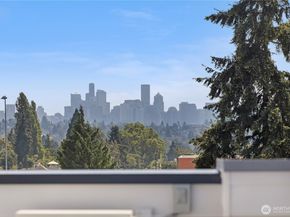 9518 Interlake Avenue N, Seattle WA 98103