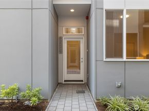 9518 Interlake Avenue N, Seattle WA 98103