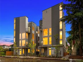 9518 Interlake Avenue N, Seattle WA 98103