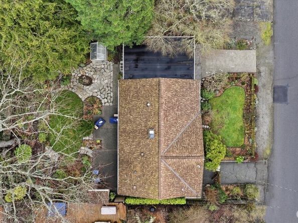 1312 N 171st Street, Shoreline WA 98133