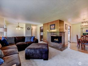 11242 A Fremont Avenue N, Seattle WA 98133