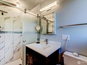 11242 A Fremont Avenue N, Seattle WA 98133