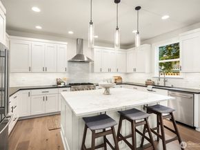 9207 NE 175th Street A, Bothell WA 98011