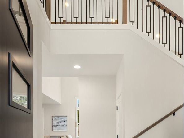 9207 NE 175th Street A, Bothell WA 98011