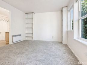 407 N 49th Street A, Seattle WA 98103