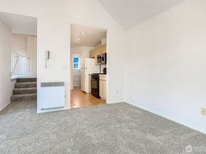 407 N 49th Street A, Seattle WA 98103