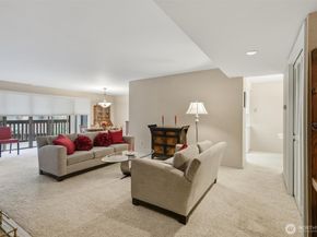 1610 NE 140th Street N3, Seattle WA 98125