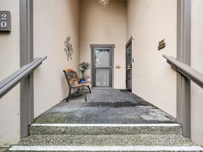 1610 NE 140th Street N3, Seattle WA 98125