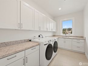 7612 129th Avenue SE, Newcastle WA 98056