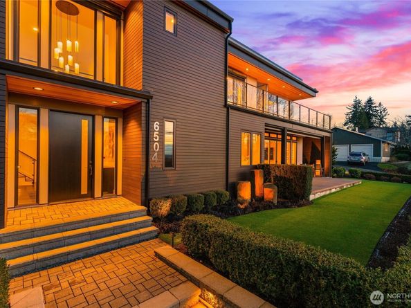 6504 103rd Avenue NE, Kirkland WA 98033
