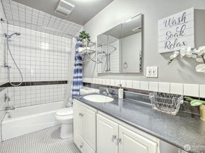 1401 Lake Youngs Way SE, Renton WA 98058