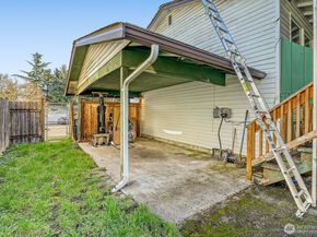 1401 Lake Youngs Way SE, Renton WA 98058