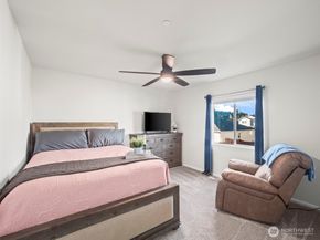 1155 Panoramic Loop, Bremerton WA 98312