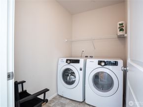 10378 157th Place NE 101, Redmond WA 98052