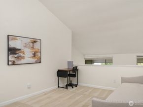 6582 137th Avenue NE 414, Redmond WA 98052